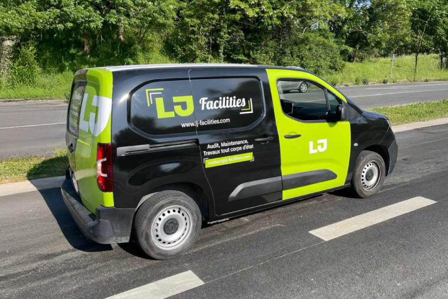 Marquage publicitaire complet LJ Facilities