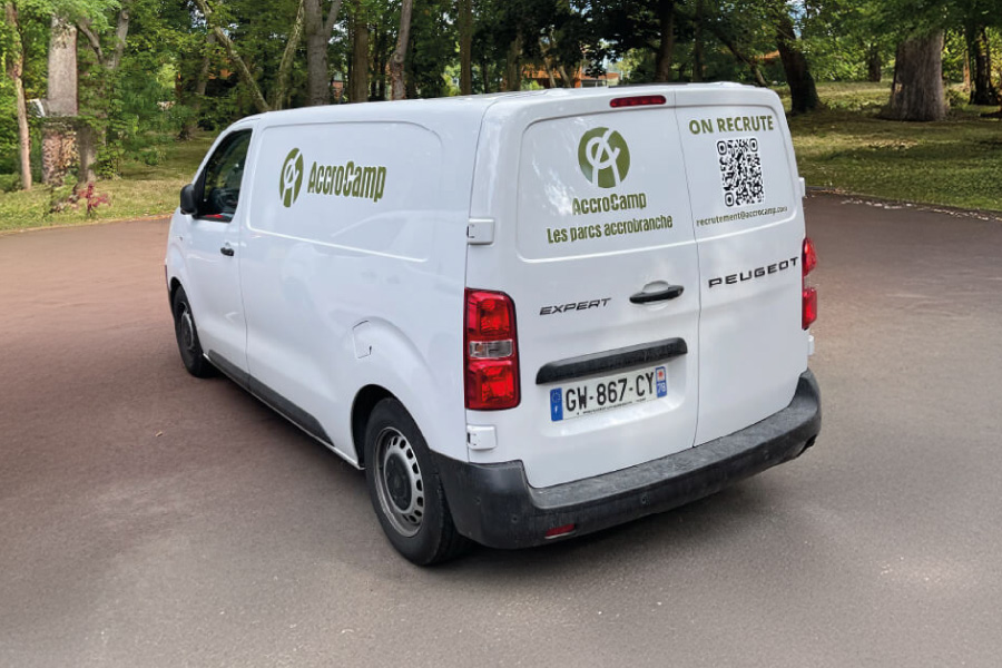 Marquage publicitaire sur Peugeot Expert pour Accrocamp