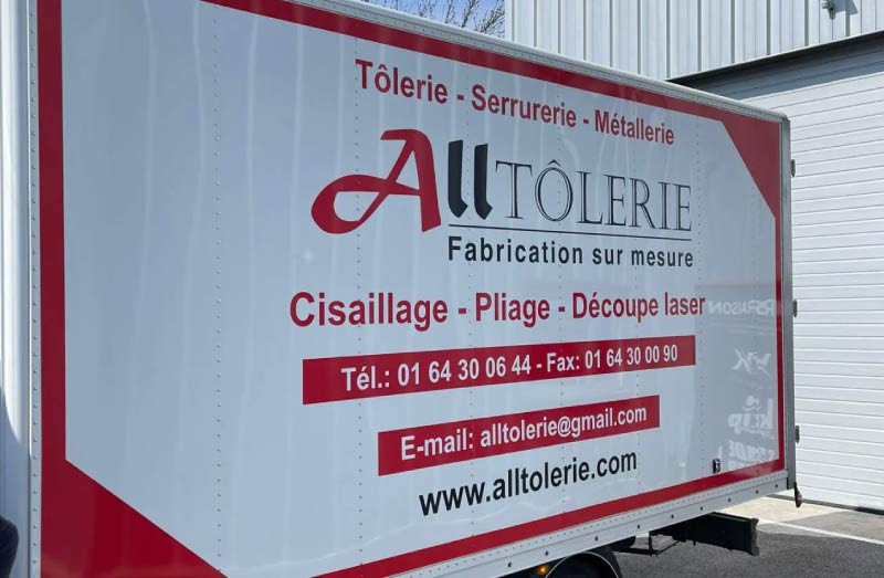 Moncoverinc.com - Marquage publicitaire sur véhicule professionnel